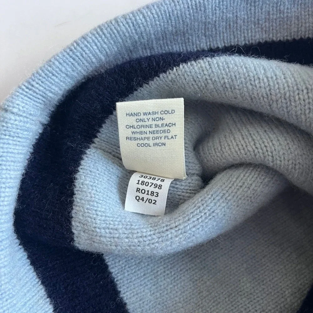 Old Navy 100% Lambswool Vintage Y2K Striped Pom Pom Hat‎